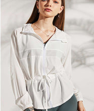 Load image into Gallery viewer, Featherlite Jacket - White