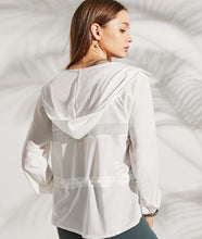 Load image into Gallery viewer, Featherlite Jacket - White