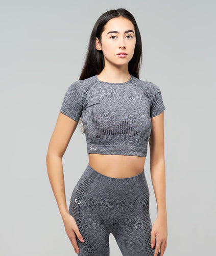 activewear cropped top