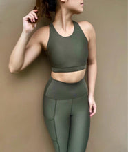 Load image into Gallery viewer, activewear sports bra
