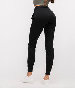 Dane Jogger - Black