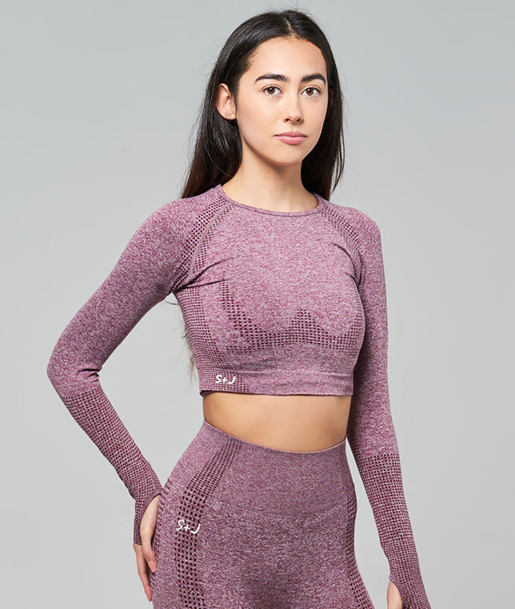 activewear cropped top