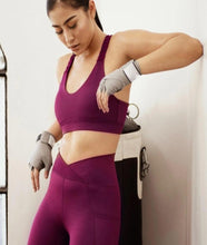 Load image into Gallery viewer, activewear sports bra
